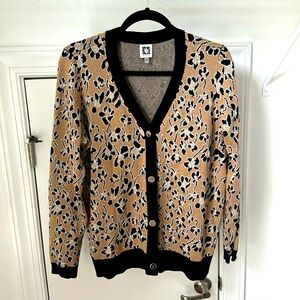 Anne Klein cardigan. Black floral print. Size L.